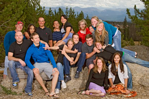 Photos by Dill photographers are trained to give you professional family portrait posing.